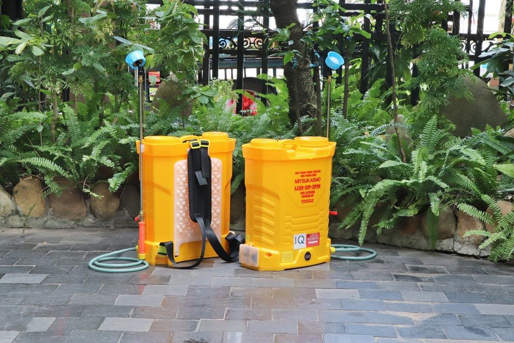 Máy phun thuốc trừ sâu, côn trùng điện MITSUKAISHO Li20-DP-2pin Vàng Pin lithium 12V8Ah-SP