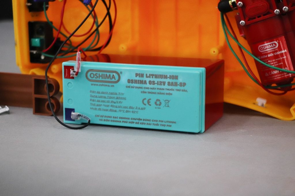 Máy phun thuốc trừ sâu, côn trùng điện MITSUKAISHO Li20-DP-2pin Vàng Pin lithium 12V8Ah-SP