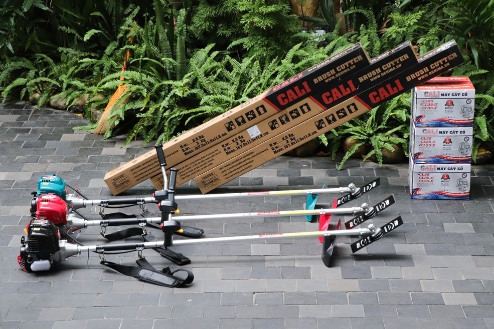 Máy cắt cỏ Cali CL35 1000W Đỏ-đen 4 thì
