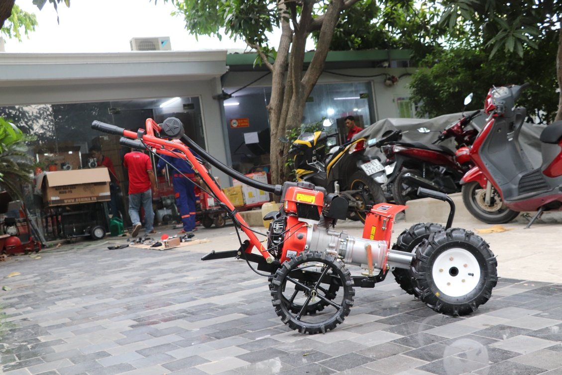 Máy đào bồn Oshima MDB75 7.5HP Đỏ 4 thì