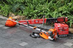 Máy cắt cỏ OSHIMA 543 1650W 2 Thì 45CC nòng 41