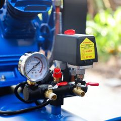 Máy nén khí OSHIMA 80L 1.5HP Xanh Điện 1 pha (có dầu, nhanh, dây đồng)