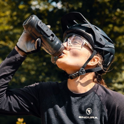Bộ Gọng & Bình Xe Đạp FIDLOCK Twist bottle 590 + bike base