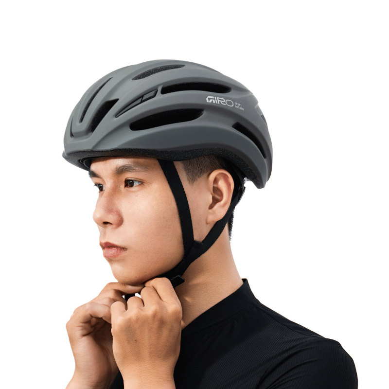 Mũ Bảo Hiểm Xe Đua GIRO Isode II