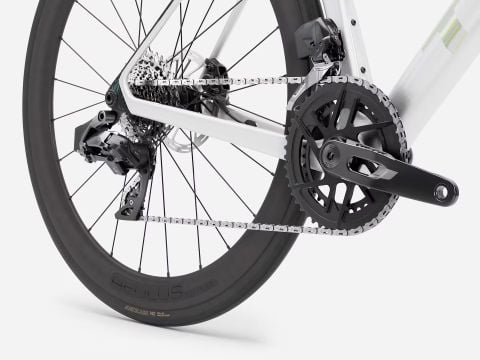 Madone SL 6 AXS Gen 8