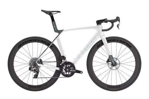 Madone SL 6 AXS Gen 8