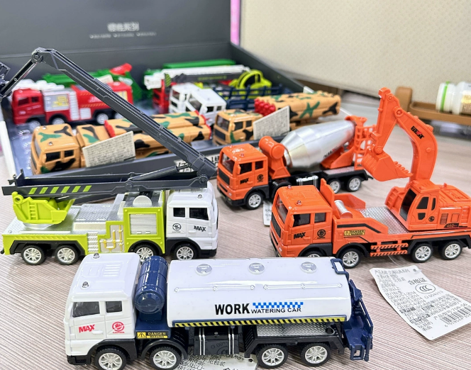  DC202540- Mô hình xe tải 