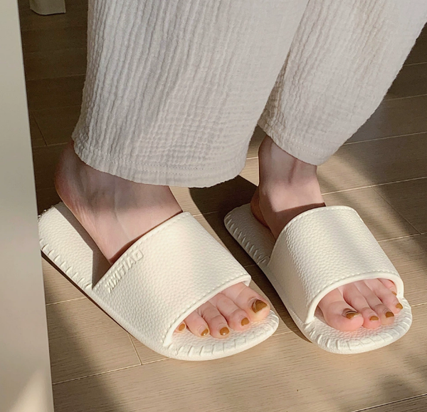  DEP202508- Dép da nhà 