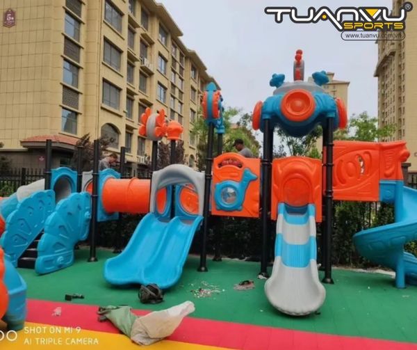 Sân chơi ngoài trời mầm non KP-XAL110. san choi ngoai troi mam non kp xal110