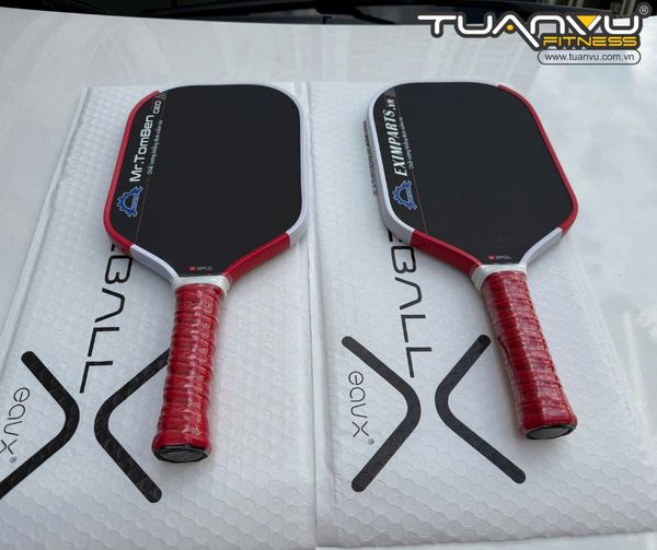 Vợt Pickleball cặp sinh đôi của Eximbankpart, vot pickleball cap sinh doi cua eximbankpart
