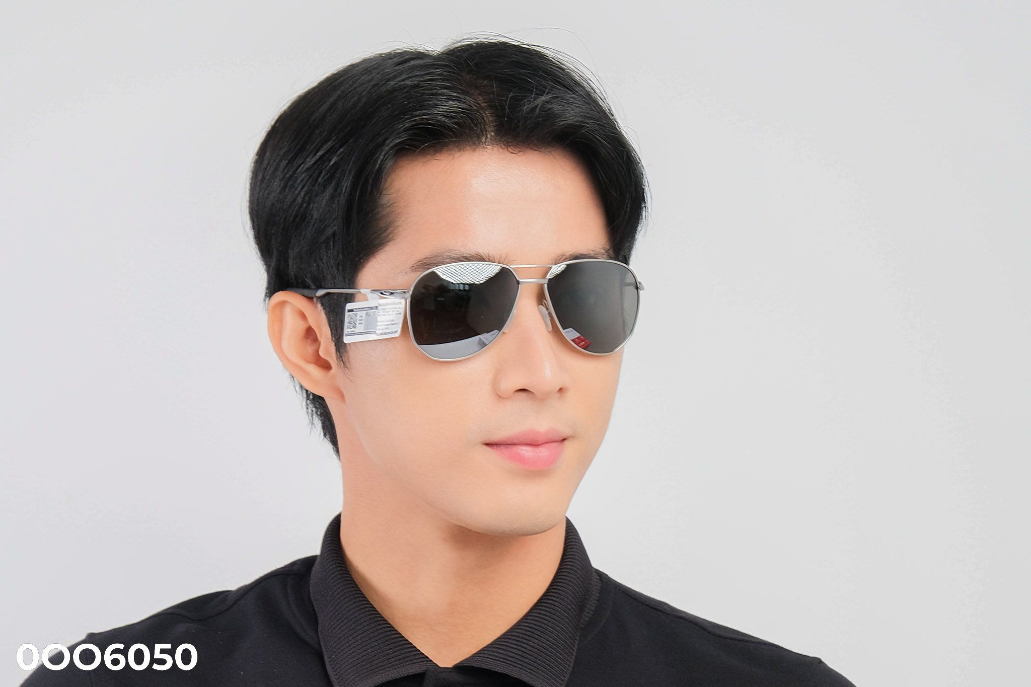  Oakley Eyewear - Sunglasses - 0OO6050 