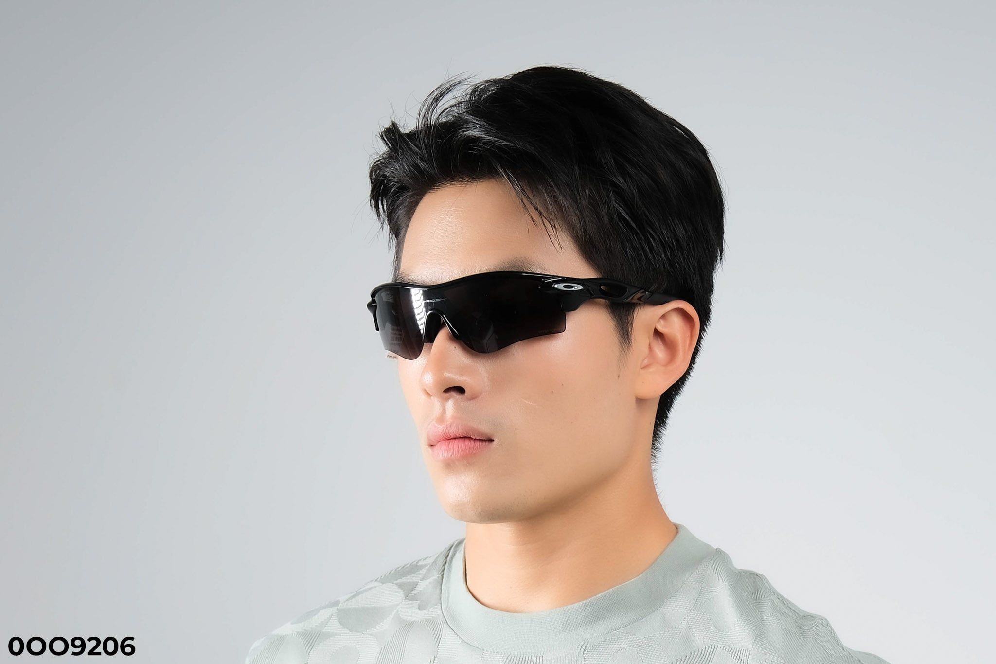  Kính Mát Thể Thao Oakley Eyewear - Sunglasses - 0OO9206 
