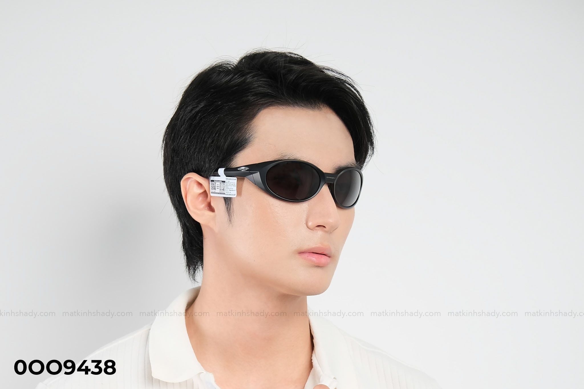  Oakley Eyewear - Sunglasses - 0OO9438 