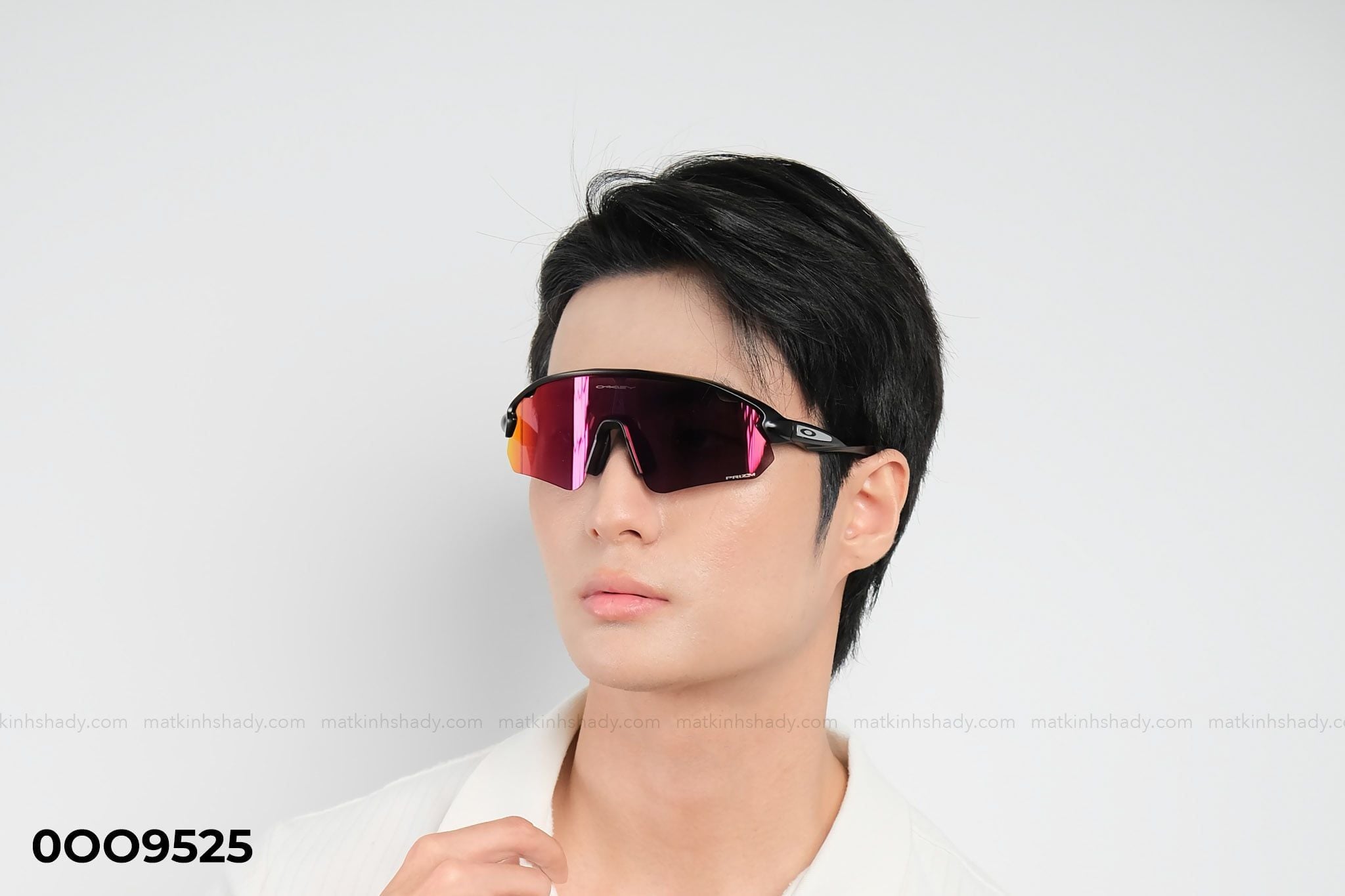  Oakley Eyewear - Sunglasses - 0OO9525 