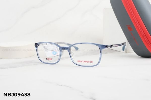 gọng kính em bé New Balance nam nữ NBJ09438