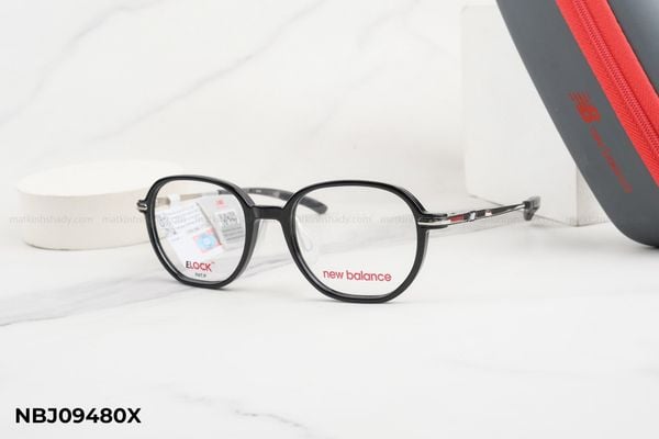 gọng kính em bé New Balance nam nữ NBJ09480X