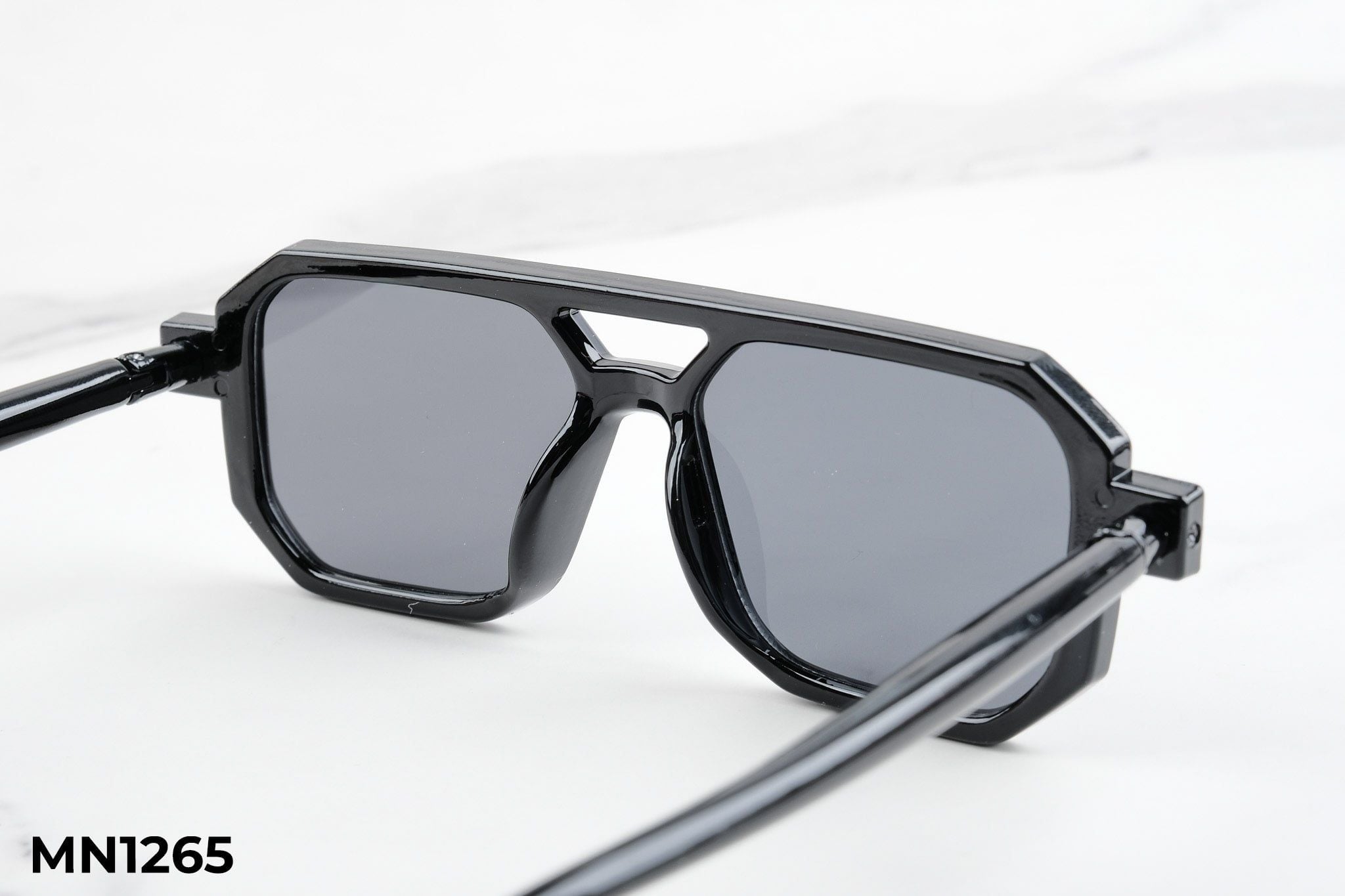  Kính Mát Trẻ Em MN1265 