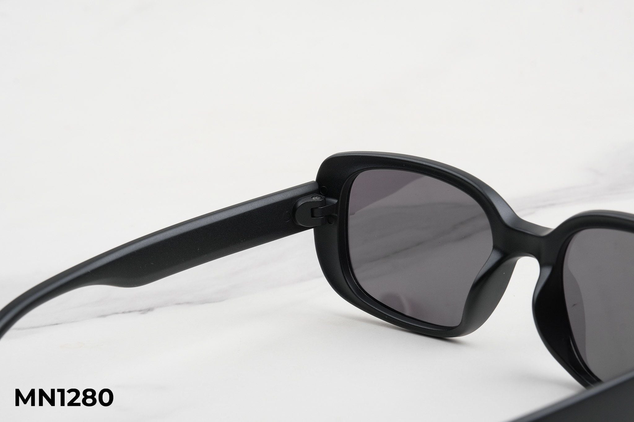 Kính Mát Trẻ Em MN1280 