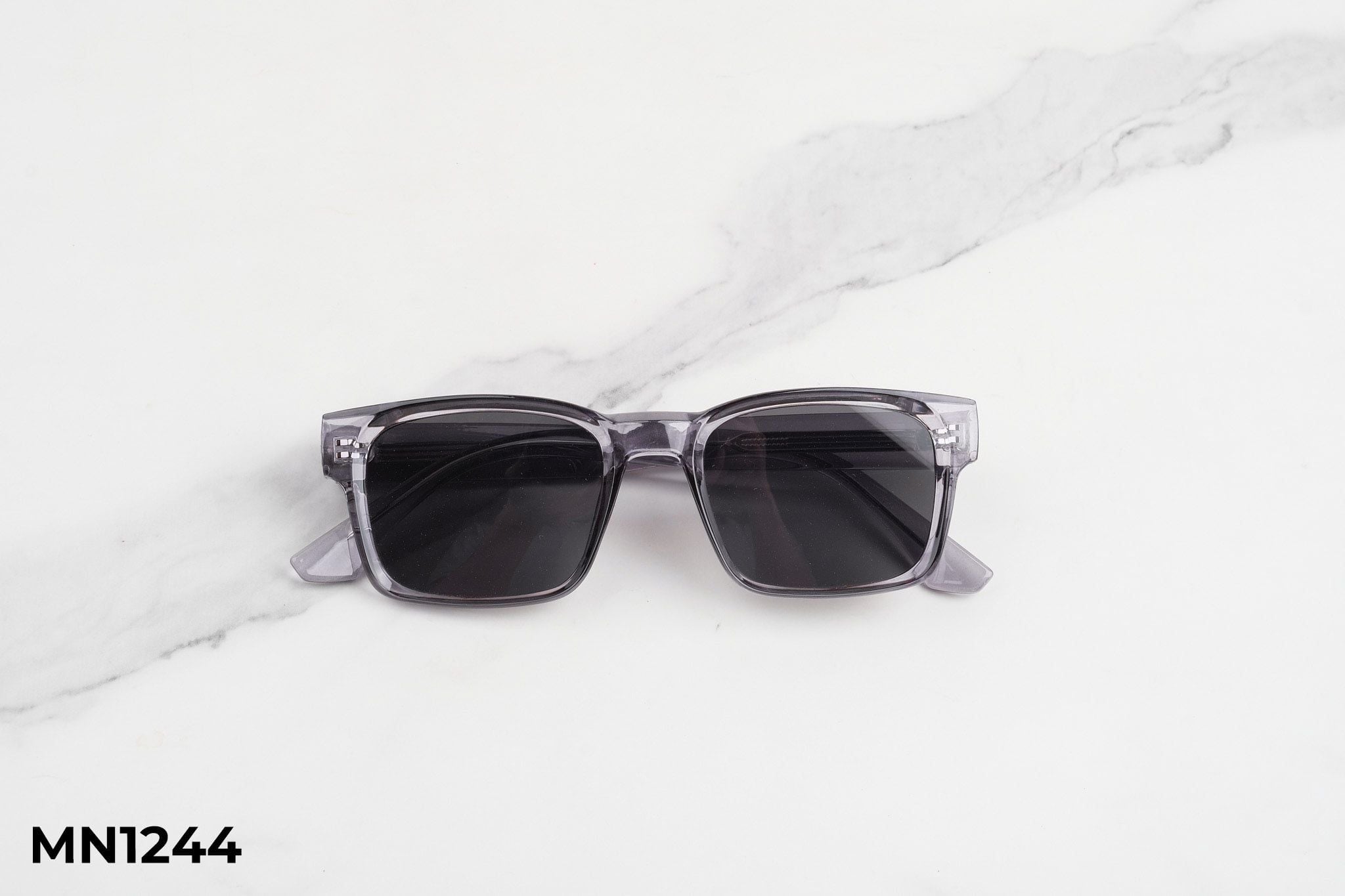  Kính Mát MN1244 