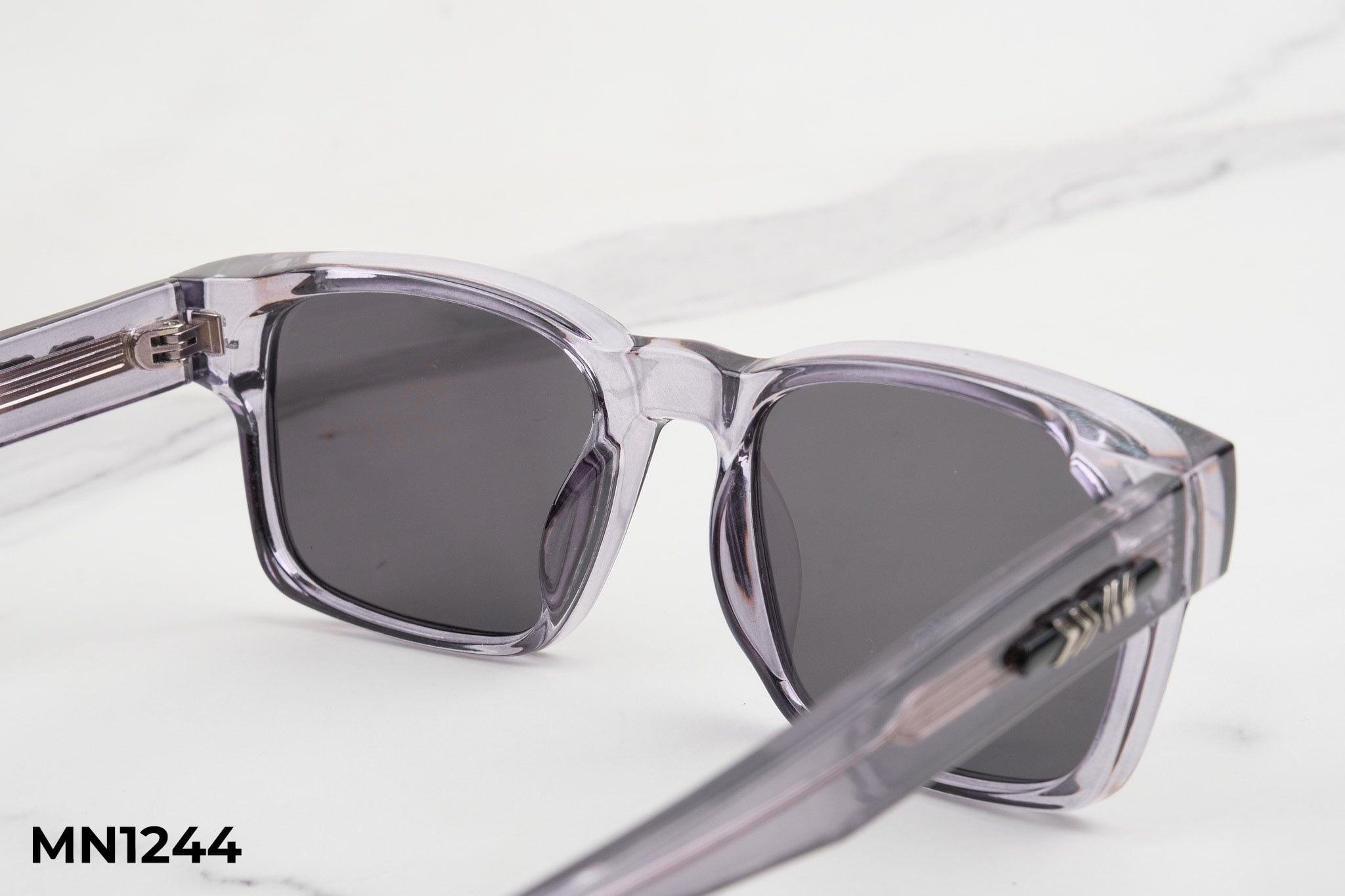  Kính Mát MN1244 