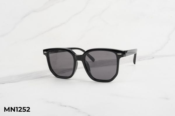 kính mát trẻ em nam nữ MN1252