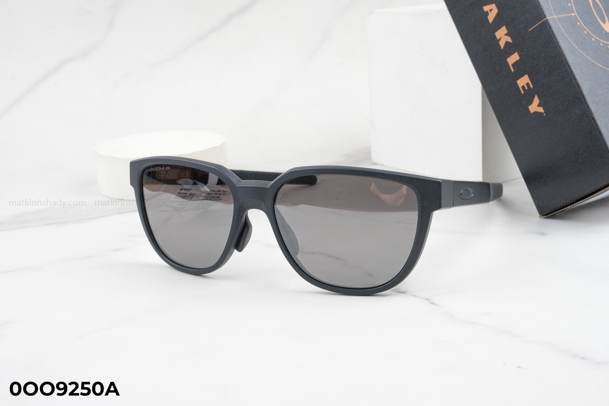  Oakley Eyewear - Sunglasses - 0OO9250A 