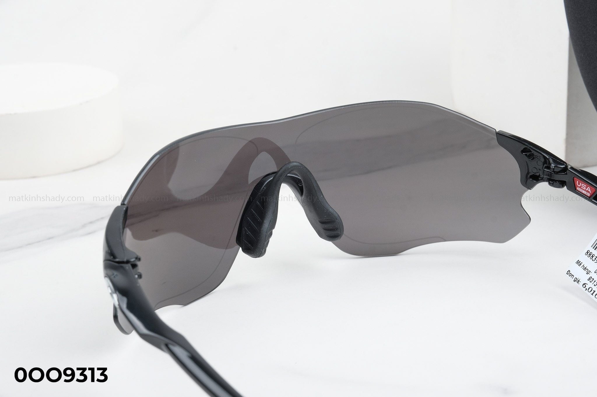  Oakley Eyewear - Sunglasses - 0OO9313 