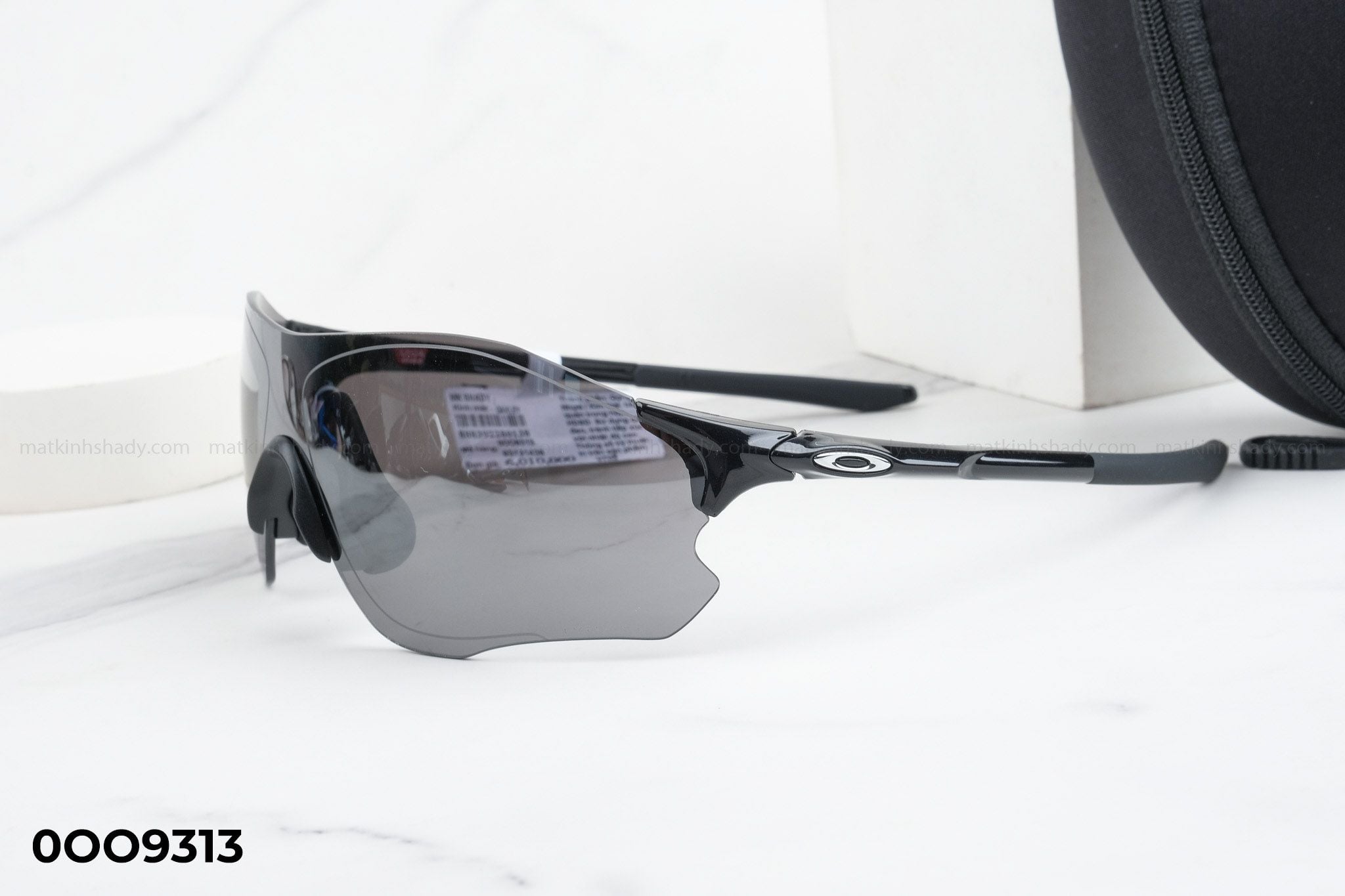  Oakley Eyewear - Sunglasses - 0OO9313 