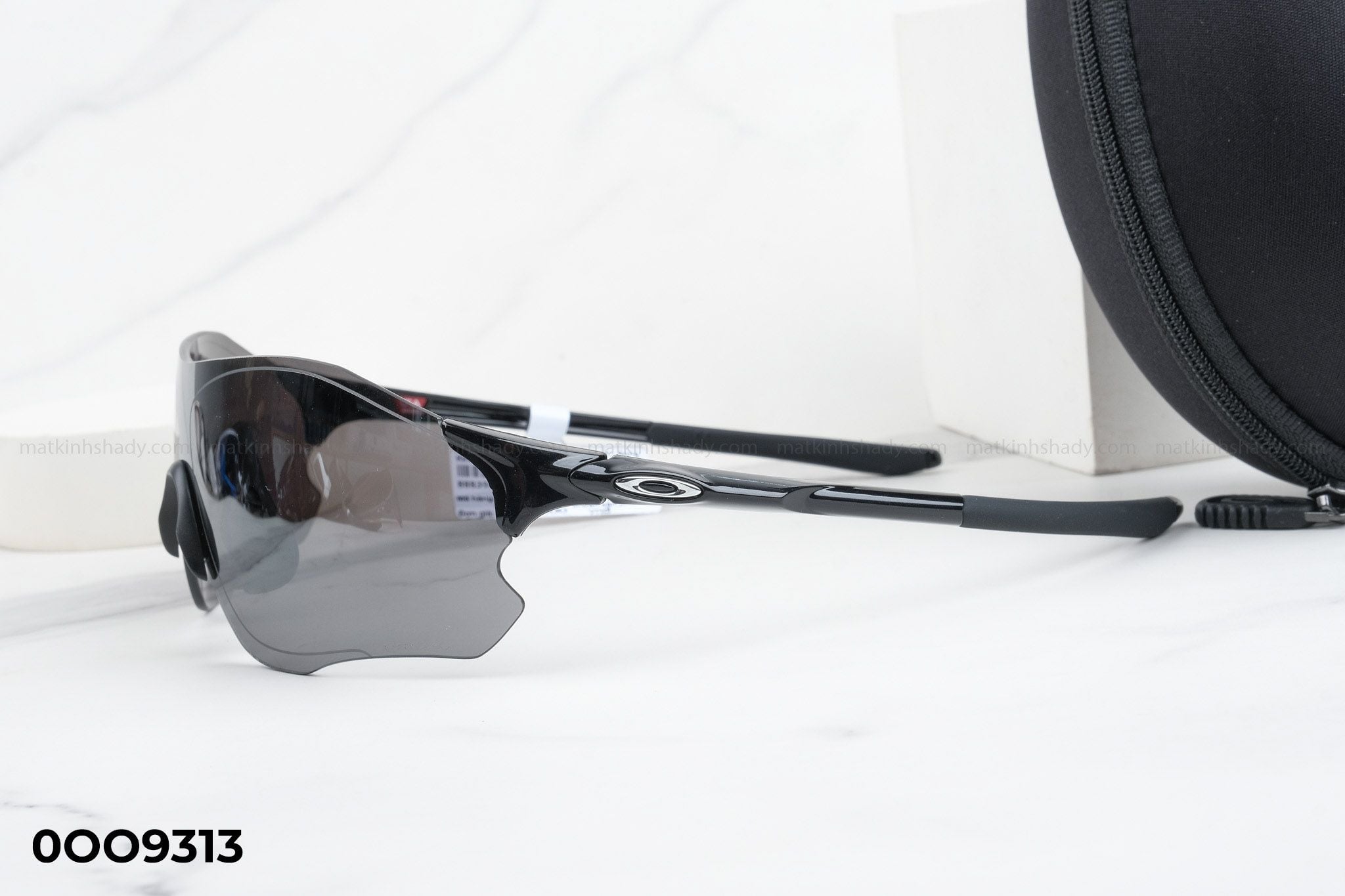  Oakley Eyewear - Sunglasses - 0OO9313 