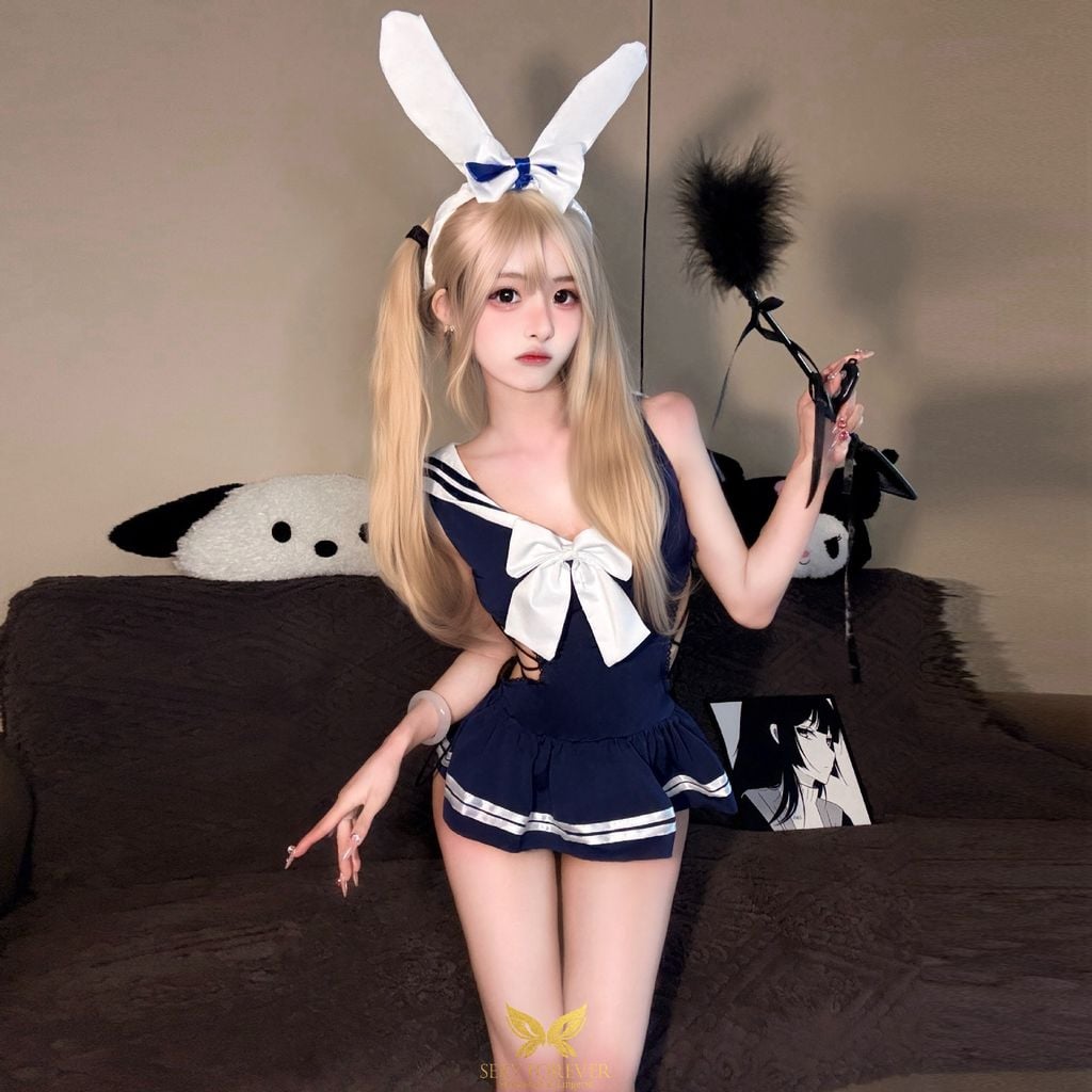 Cosplay Thỏ Xanh