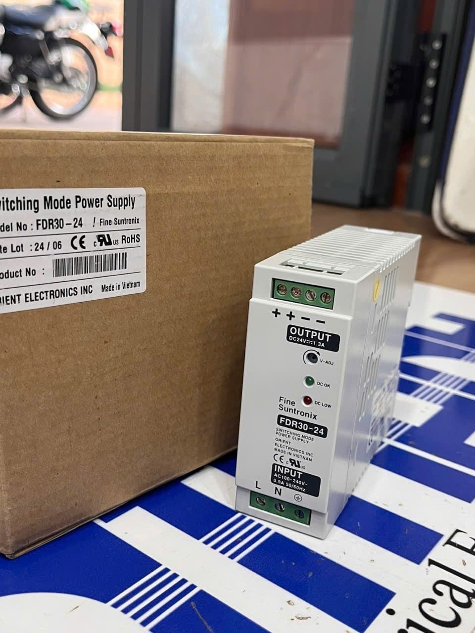 Bộ nguồn Fine-Suntronix FDR30-24