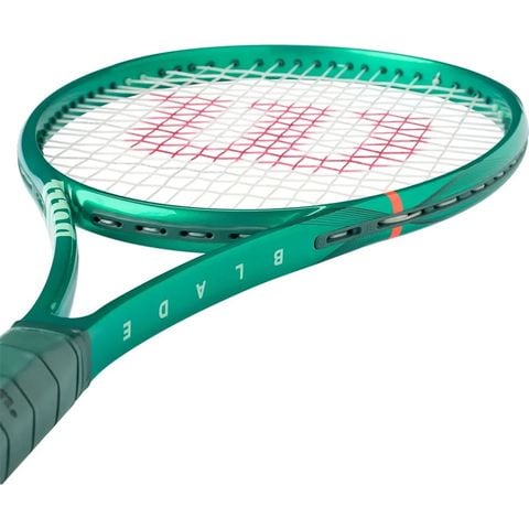 Vợt Tennis Wilson BLADE 98 16x19 V10 305gram (WR207811U)