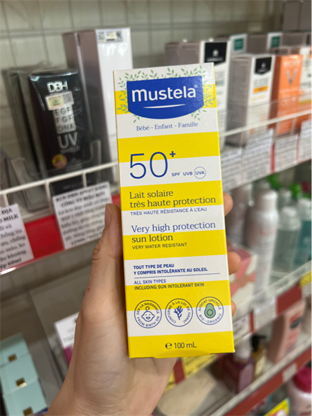 Kem chống nắng Mustela 100ml