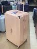Vali Khổng Lồ Size 32 Chứa 40kg Màu Hồng