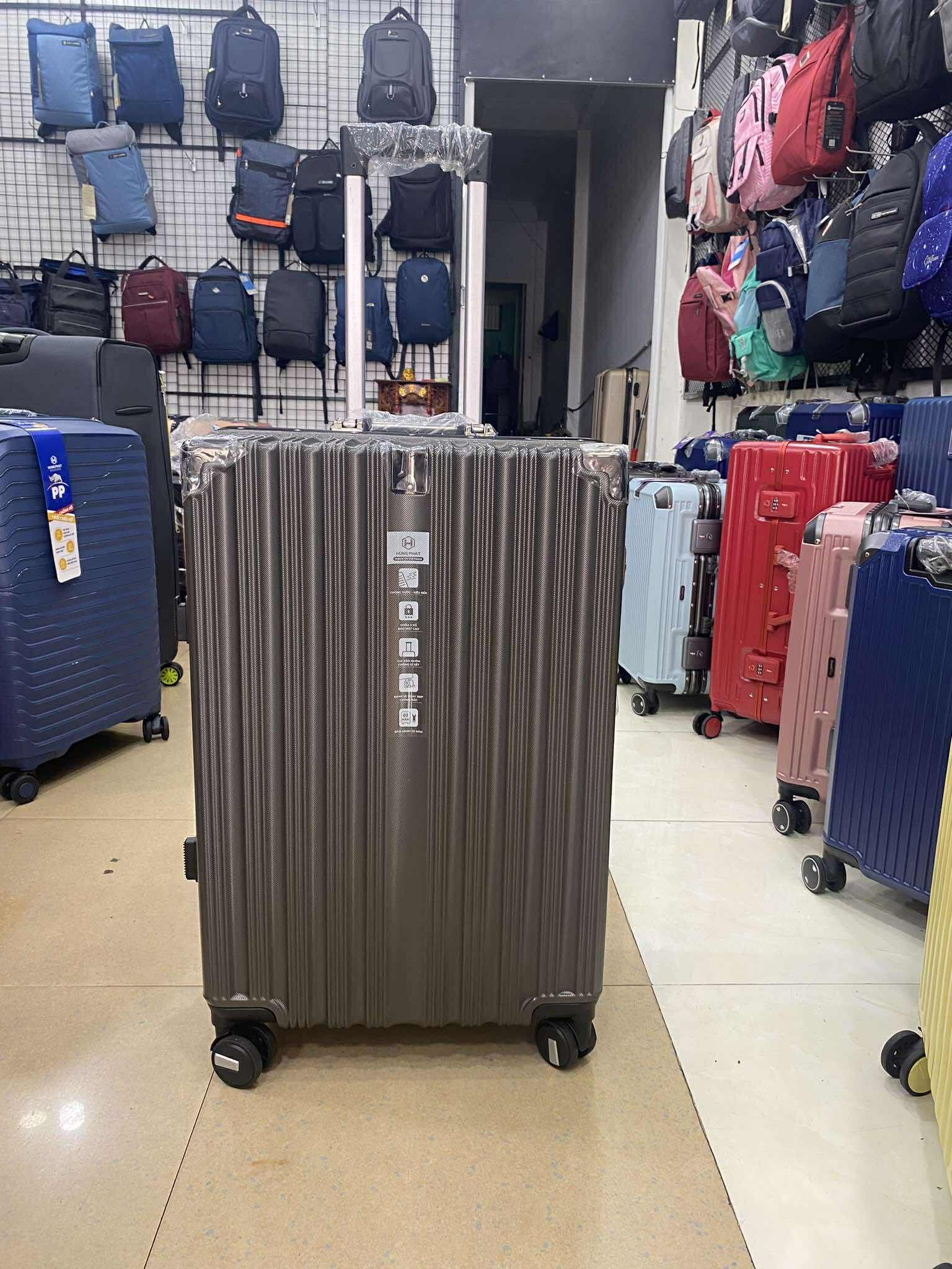 Vali Khung Nhôm Khóa Sập Chính hãng 6008 Size 24 Ghi đậm