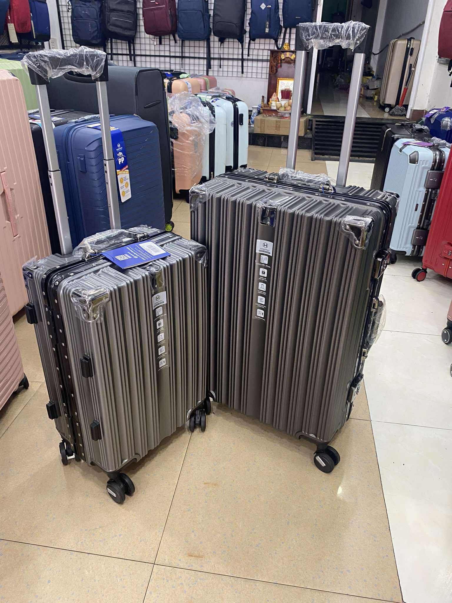 Combo 2 Vali 6008 Size 20&24 Khung Nhôm Khóa Sập Chính hãng  Ghi đậm