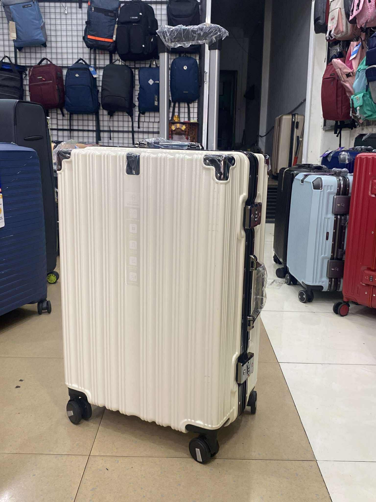 Vali Khung Nhôm Khóa Sập Chính hãng 6008 Size 24 Trắng