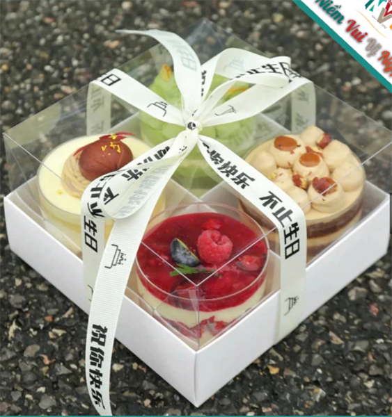 Hộp mica 4 ngăn 17x17x10 - 350c/T