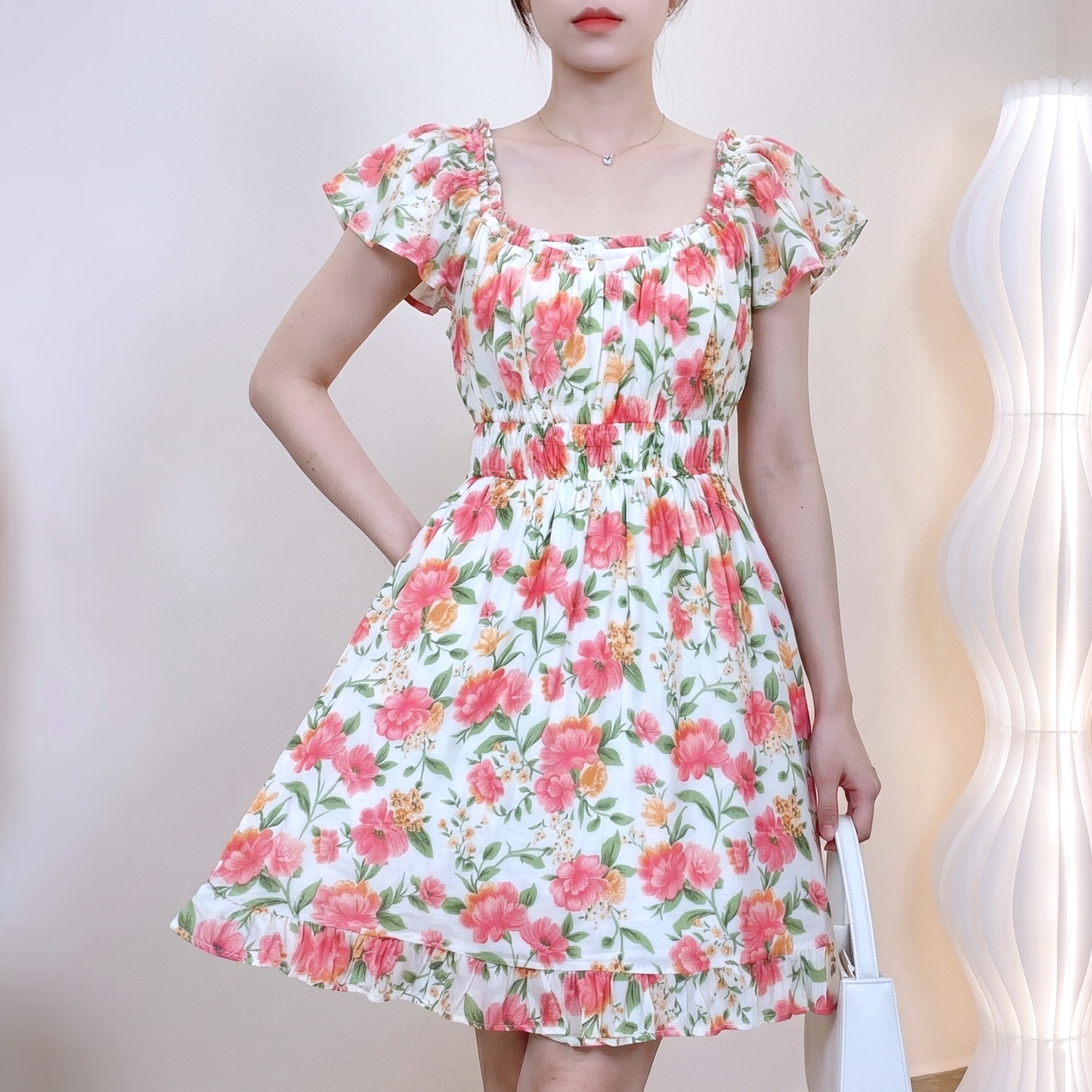 Váy ngắn tay bèo Blu Pepper / TRẮNG HOA HỒNG