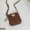 Túi đeo chéo phom đứng Chi0 S512 / 16 x 19 / ĐEN - NÂU