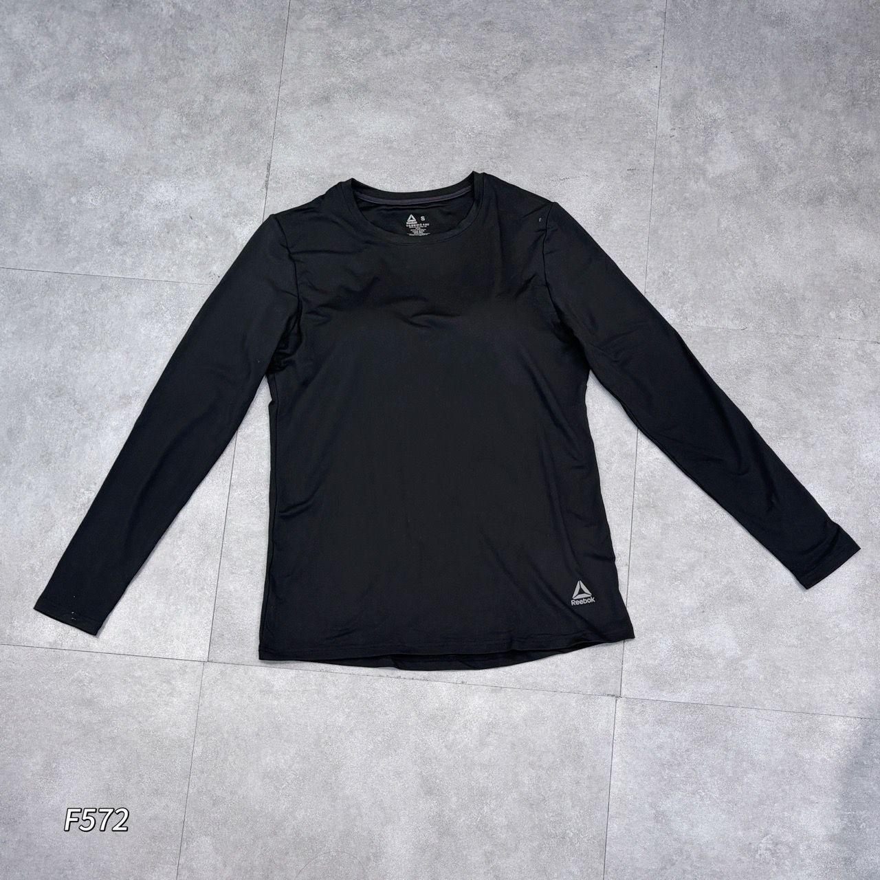 Áo thun dài tay có mút ngực style US UK / F572 F573 F574