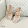Giày lưới thêu hoa style US UK K48 / BE ( nên chốt tăng 0,5-1 size )