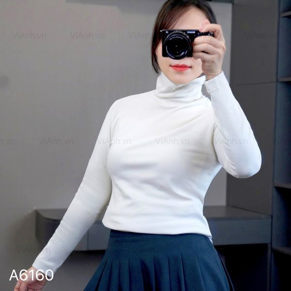 Áo dài tay cao cổ logo gấu áo style UK / TRẮNG XÁM