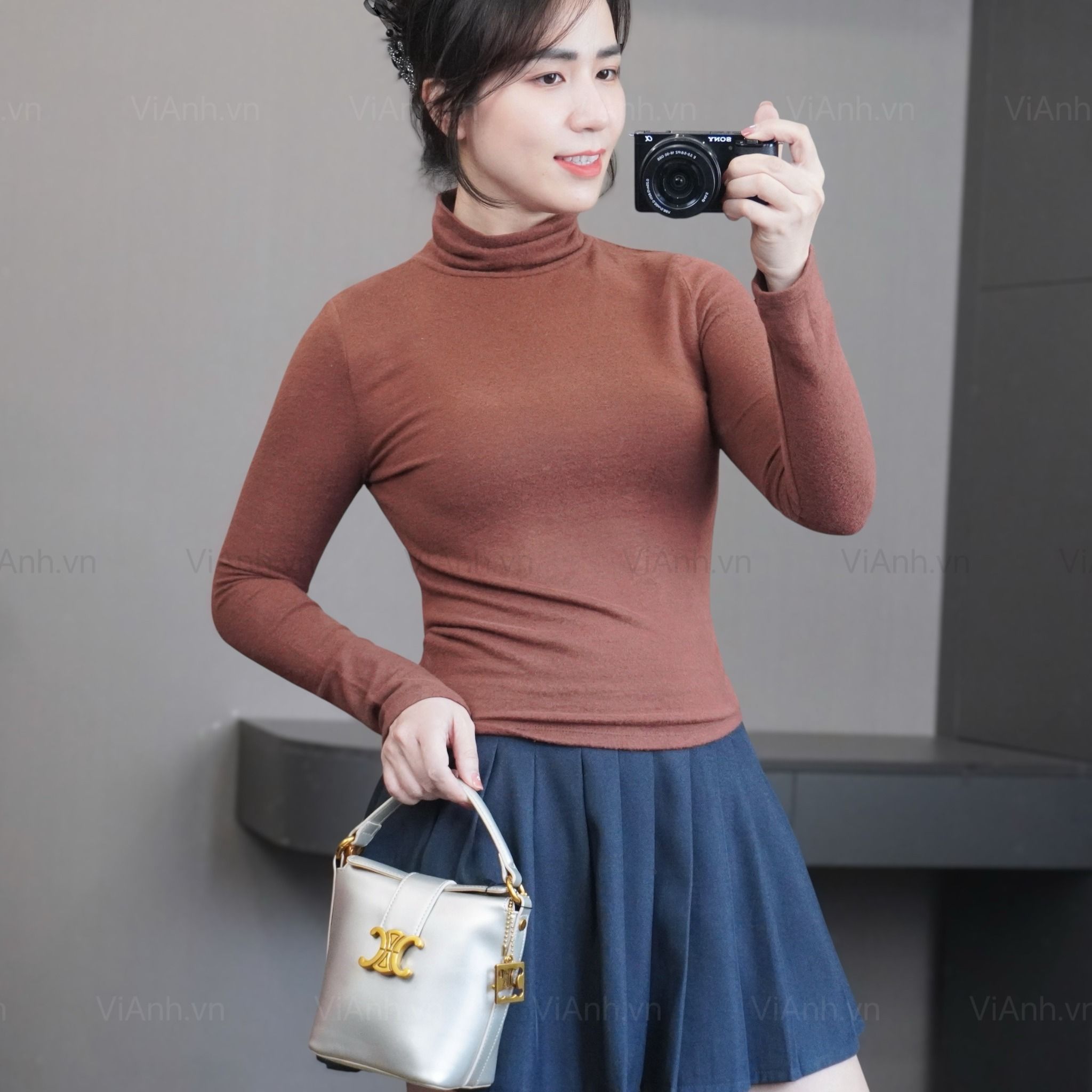 Áo thun C20 dài tay cổ lọ style US A6220 /  NÂU