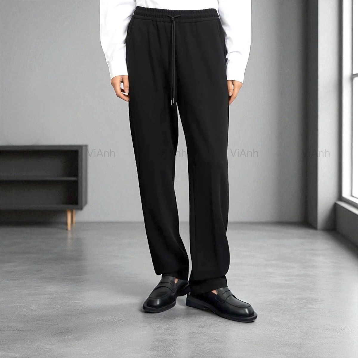 Quần ống đứng dây rút Gloria Jeans / ĐEN