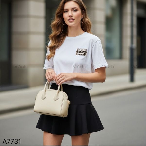 Áo thun dáng COMFORT FIT style Hàn / Size: XXL / TRẮNG THÊU DA BÁO