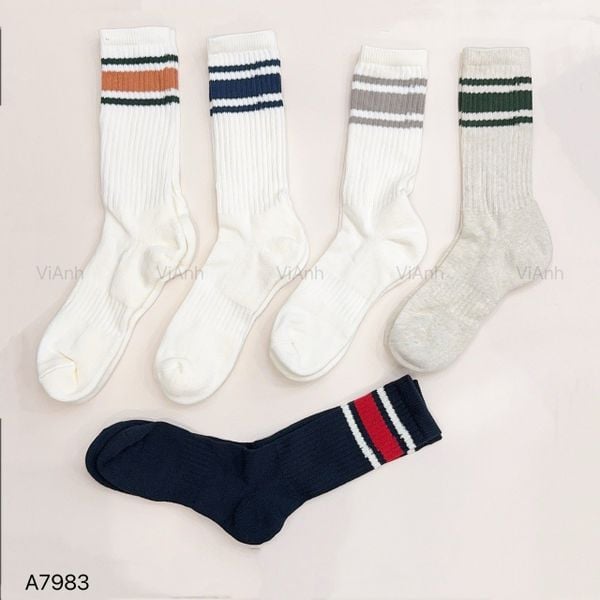 SET 4 đôi tất cao cổ Uni A7983 / MÀU NGẪU NHIÊN
