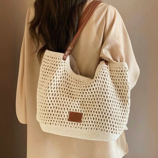 Túi xách C90 Chio xách tay,CHR / m40 đ28 c33 / KEM