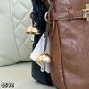 Túi đeo chéo phom đứng Chi0 S512 / 16 x 19 / ĐEN - NÂU