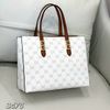 Túi xách tay Coogi / 30x23 / TRẮNG KHOÁ VÀNG